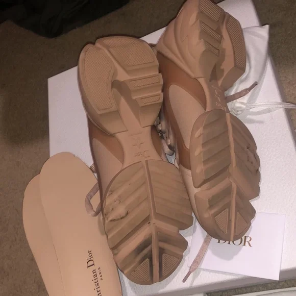 Women Dior Sneakers - Picture 2 of 6